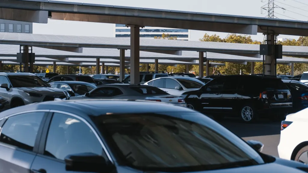 Otopark Üzeri GES Kurulumunun Avantajları Nelerdir? — güneş enerjisi